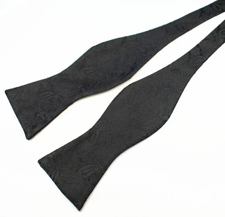 The Classic Knot Self-Tie Bowtie