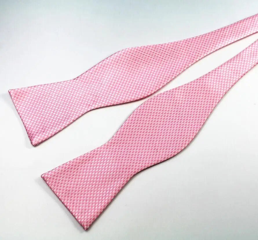 The Classic Knot Self-Tie Bowtie