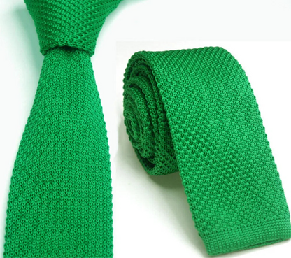 Bold and striking, this lime green tie is for those who like to stand out. A playful yet stylish option for lively occasions.